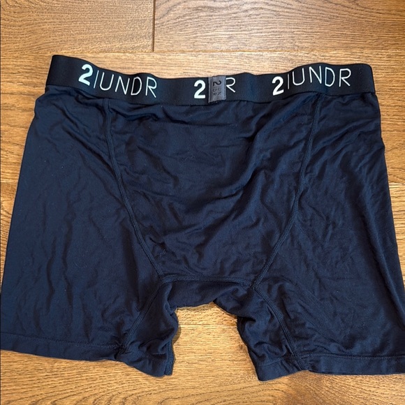 2 | UNDR Men's Black Boxer Briefs - Picture 2 of 4